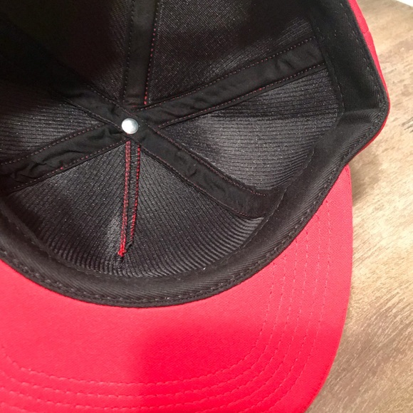 SUPREME Red Supreme Team Champions SnapBack - Picture 3 of 3